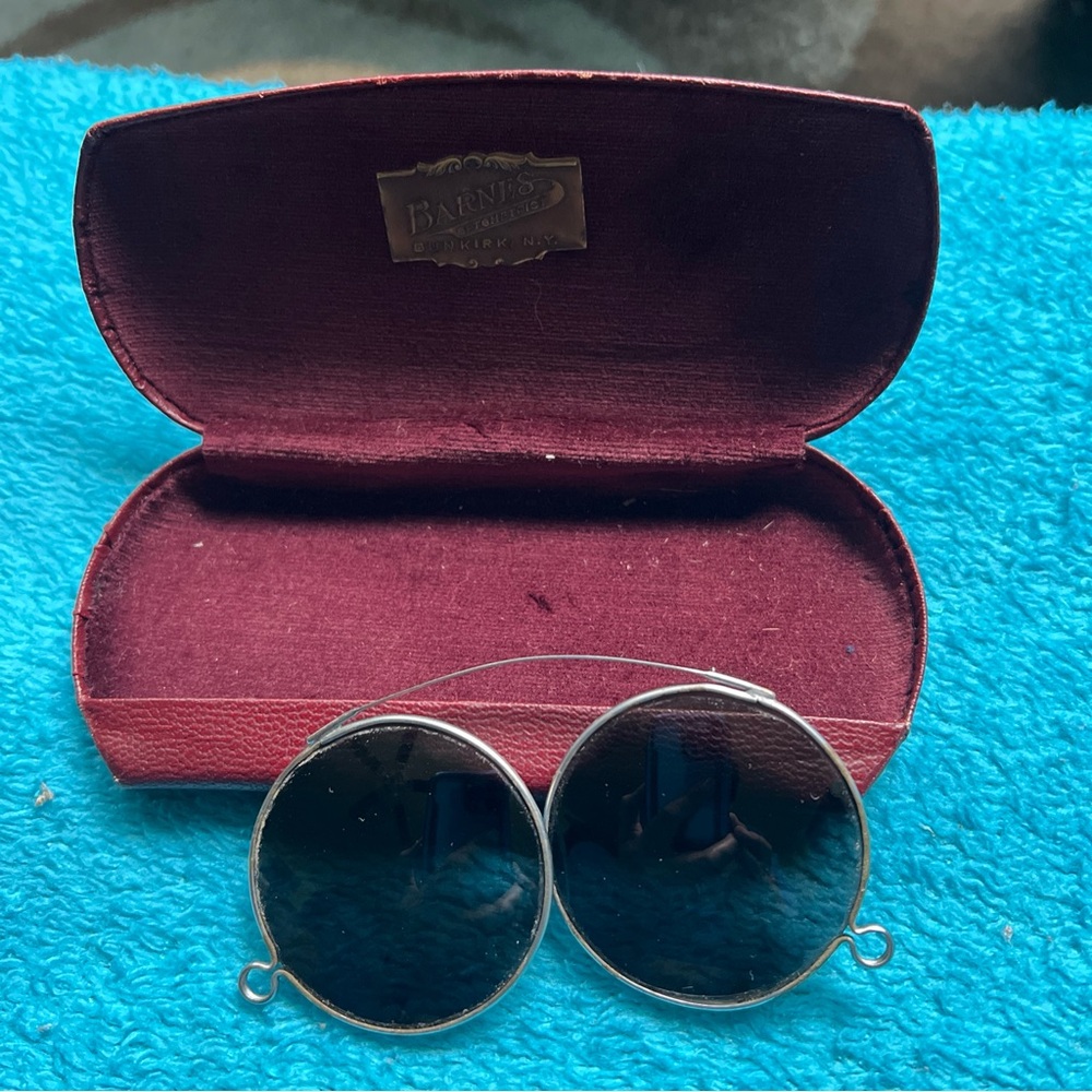 Vintage Sunglasses Clip On With Vintage Case